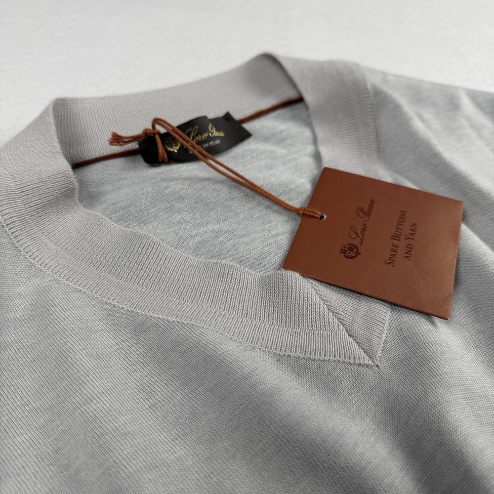 Loro Piana Men's Cashmere Silk Blend Sweater Light Gray EU 52